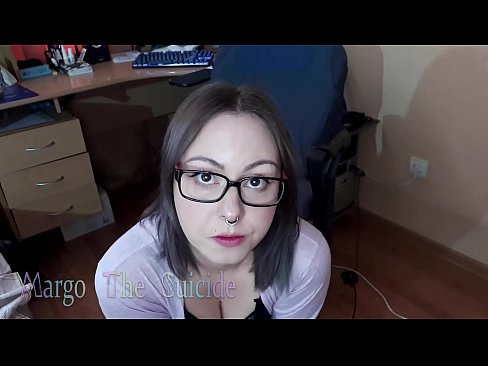 ❤️ Noia sexy amb ulleres xucla un consolador profundament davant la càmera ☑ Vídeo sexual al porno ca.com-porn-hat.ru ❤