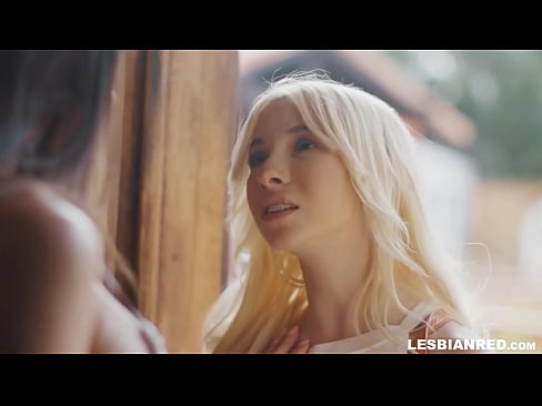 ❤️ La noia torna a casa uns mesos després i s'acaba menjant el cony de la seva madrastra ☑ Vídeo sexual al porno ca.com-porn-hat.ru ❤
