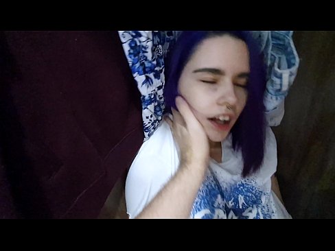 ❤️ Vaig trobar la meva germana a l'armari i la vaig ajudar a correr-se ☑ Vídeo sexual al porno ca.com-porn-hat.ru ❤
